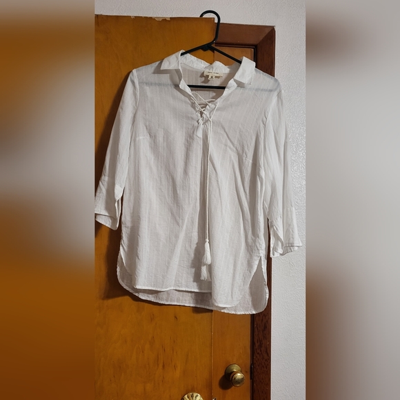 Ladies Top - Picture 1 of 1